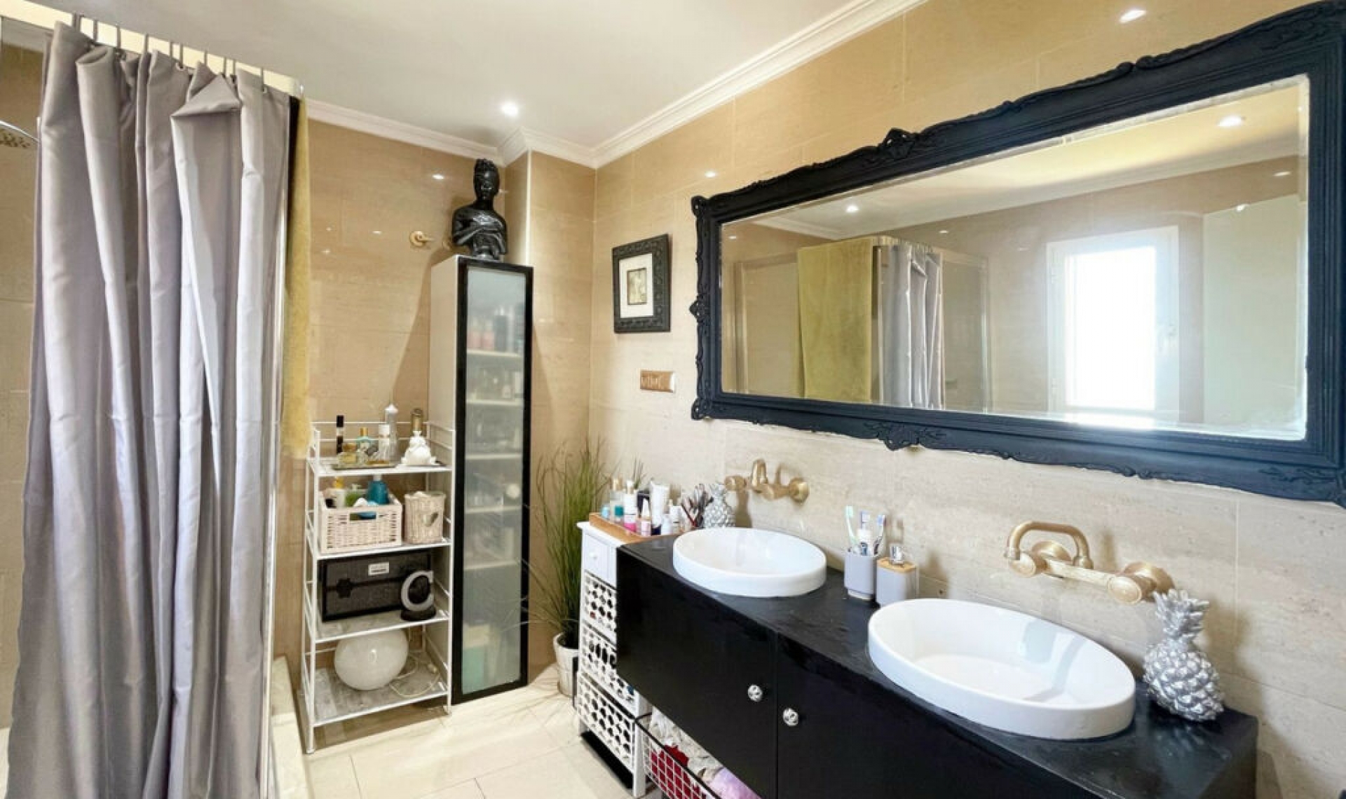 Další prodej -  -
Higueron