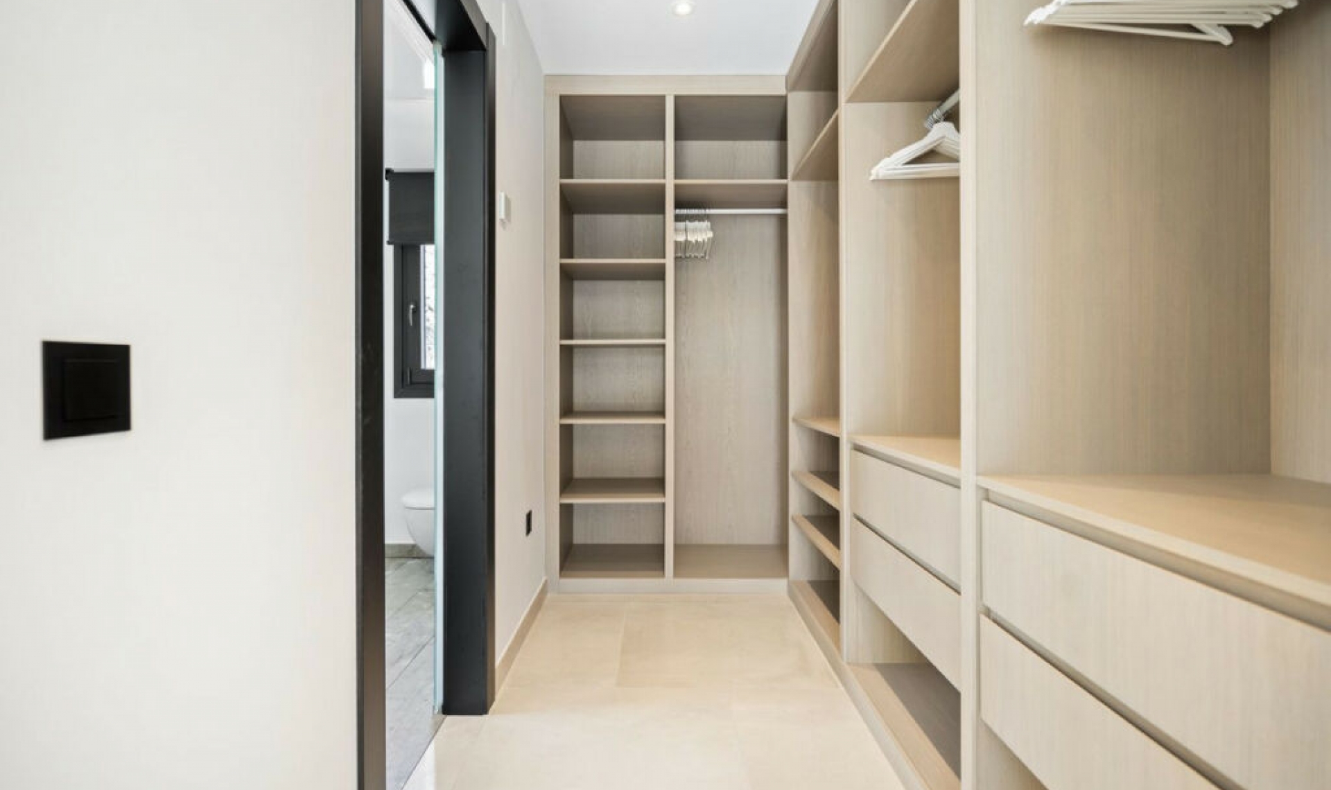 Další prodej -  -
Marbesa