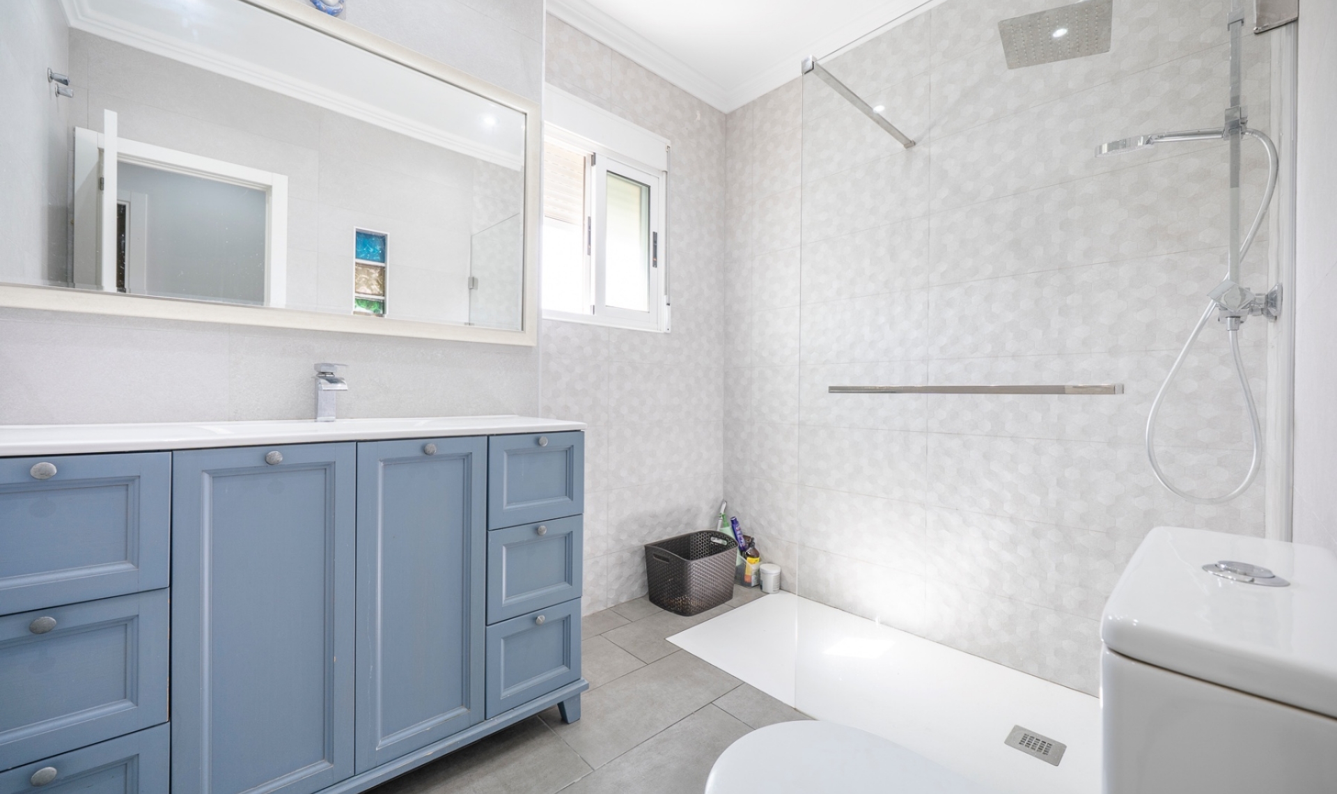 Další prodej - Městský dům -
Guardamar del Segura - El moncayo