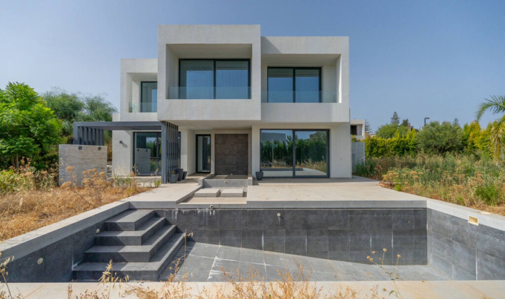 Další prodej -  -
New Golden Mile