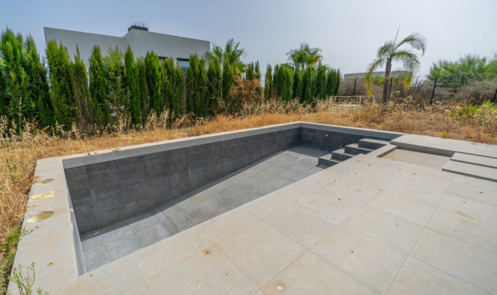 Další prodej -  -
New Golden Mile