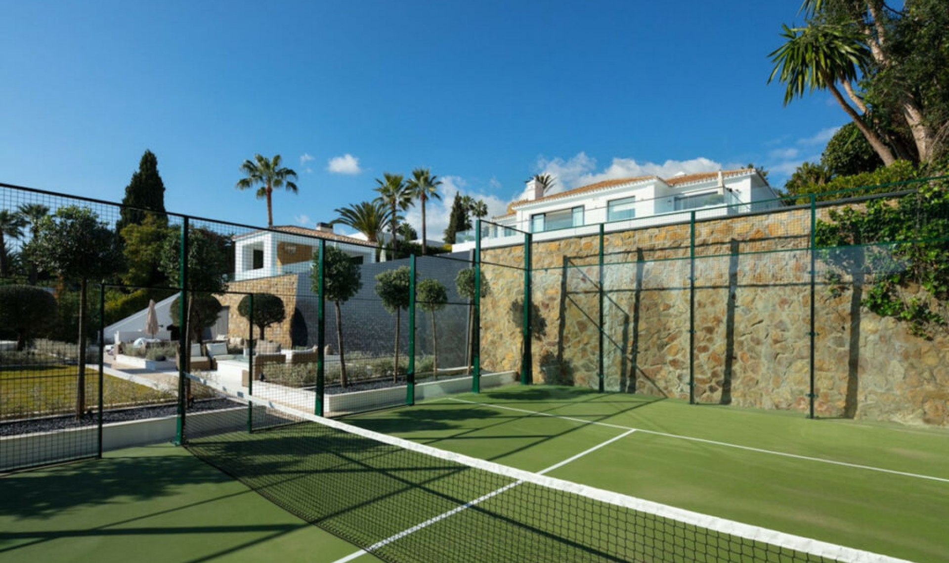Další prodej -  -
Nueva Andalucía