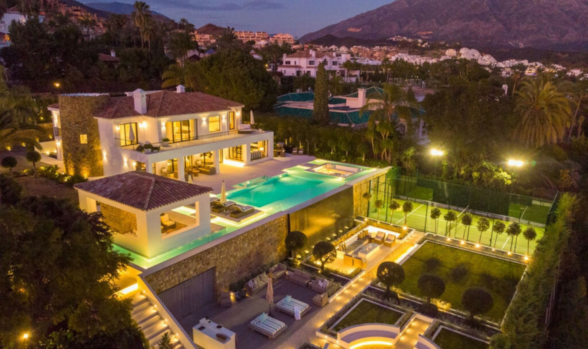 Další prodej -  -
Nueva Andalucía