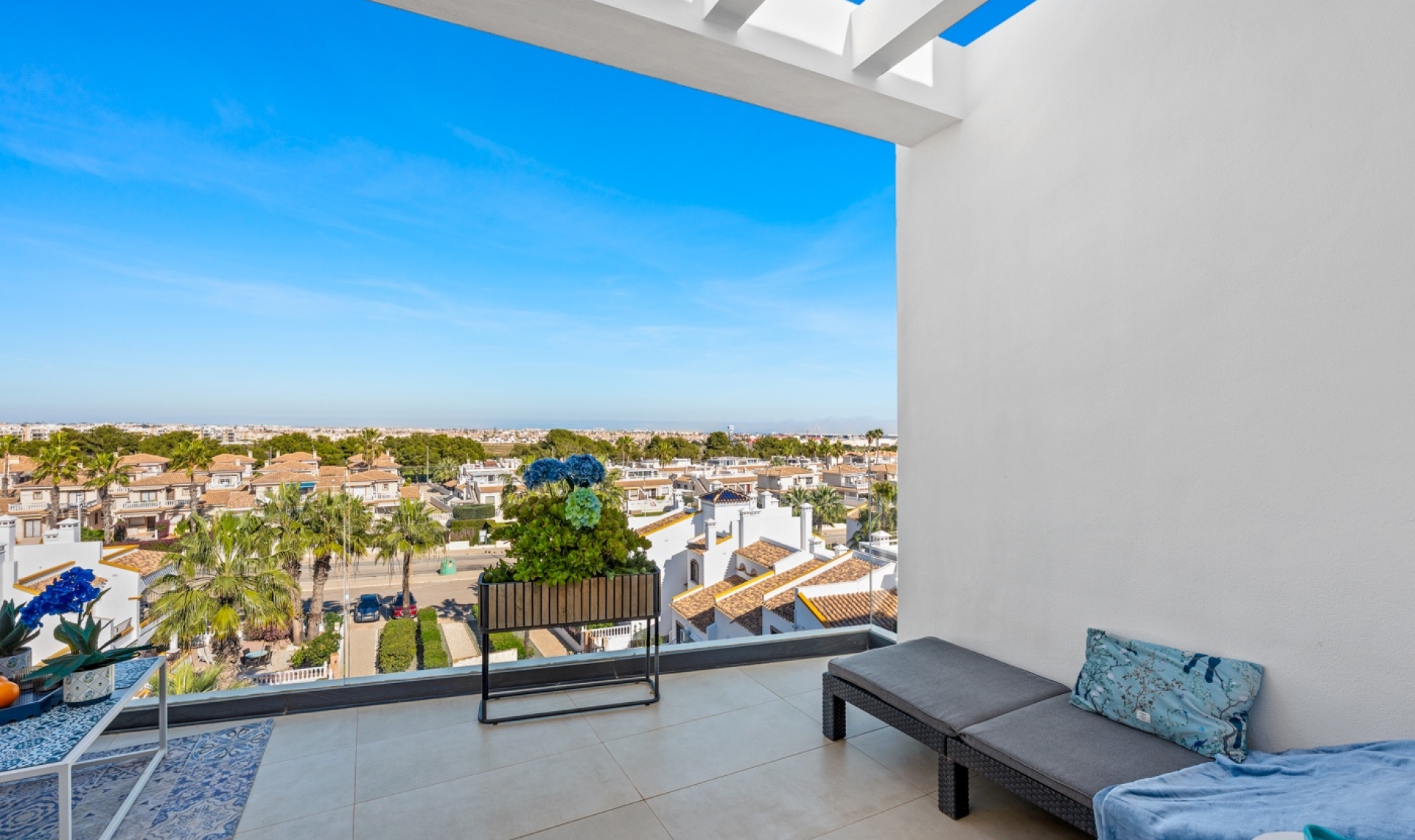 Další prodej - Penthouse -
Villamartín