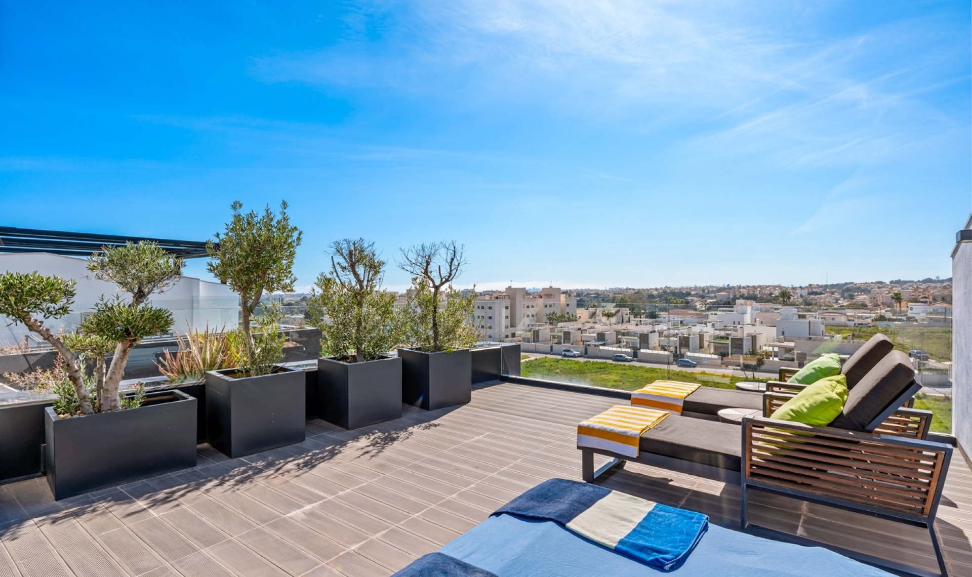 Další prodej - Penthouse -
Villamartín