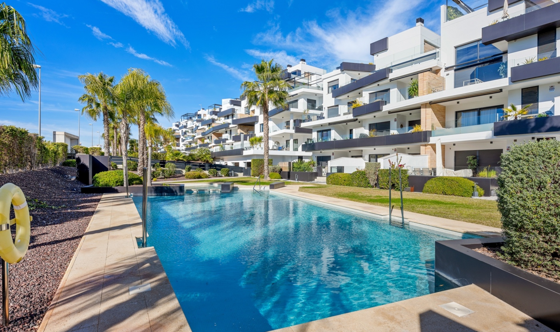 Další prodej - Penthouse -
Villamartín