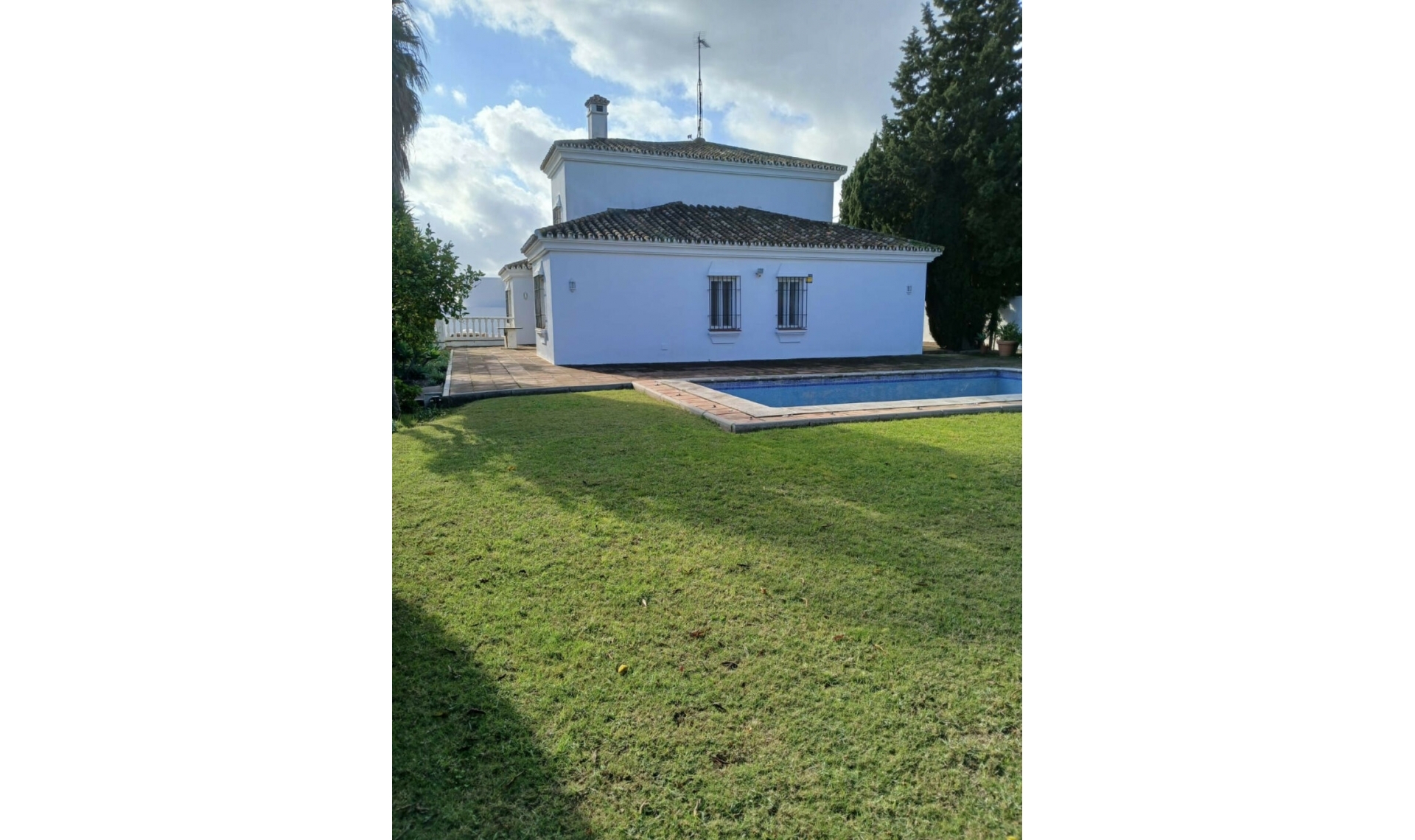 Další prodej -  -
Pueblo Nuevo de Guadiaro