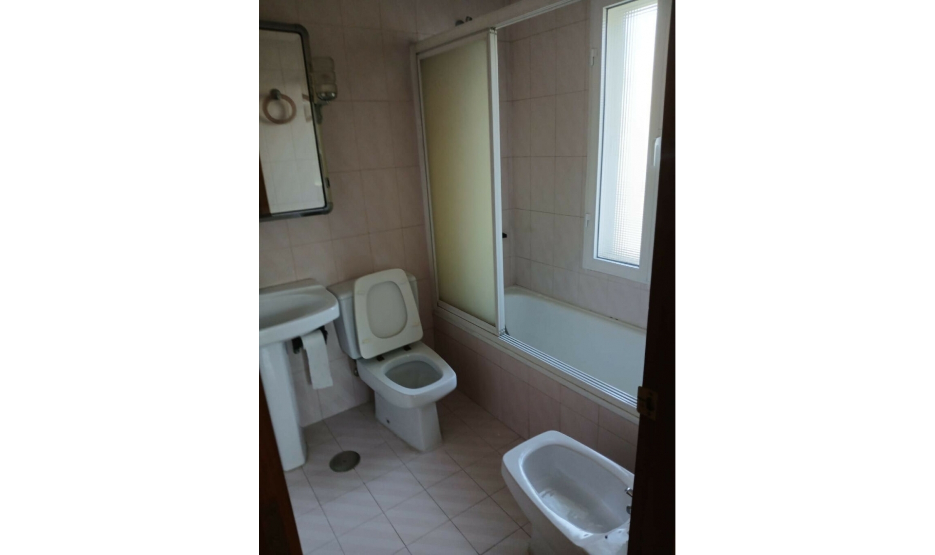 Další prodej -  -
Pueblo Nuevo de Guadiaro
