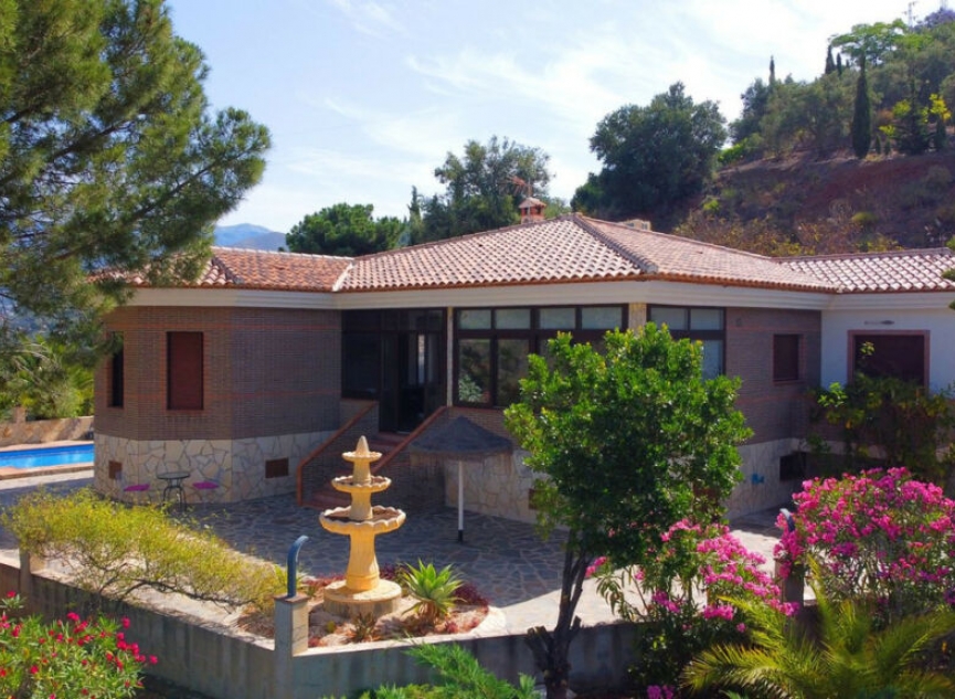 Další prodej -  -
Sayalonga