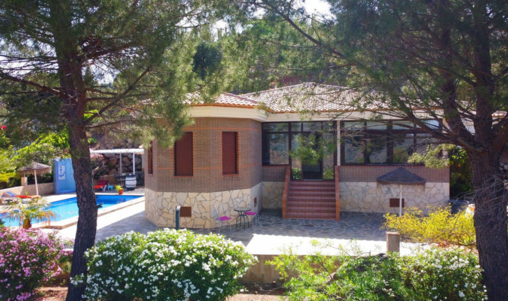 Další prodej -  -
Sayalonga