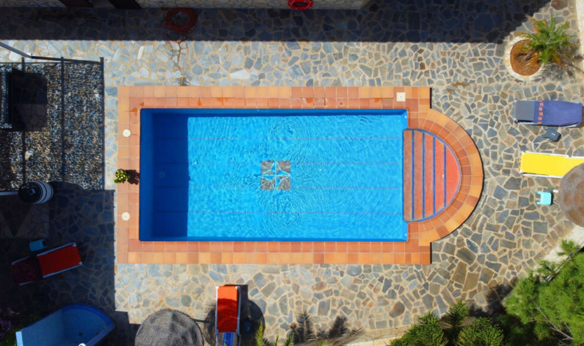 Další prodej -  -
Sayalonga