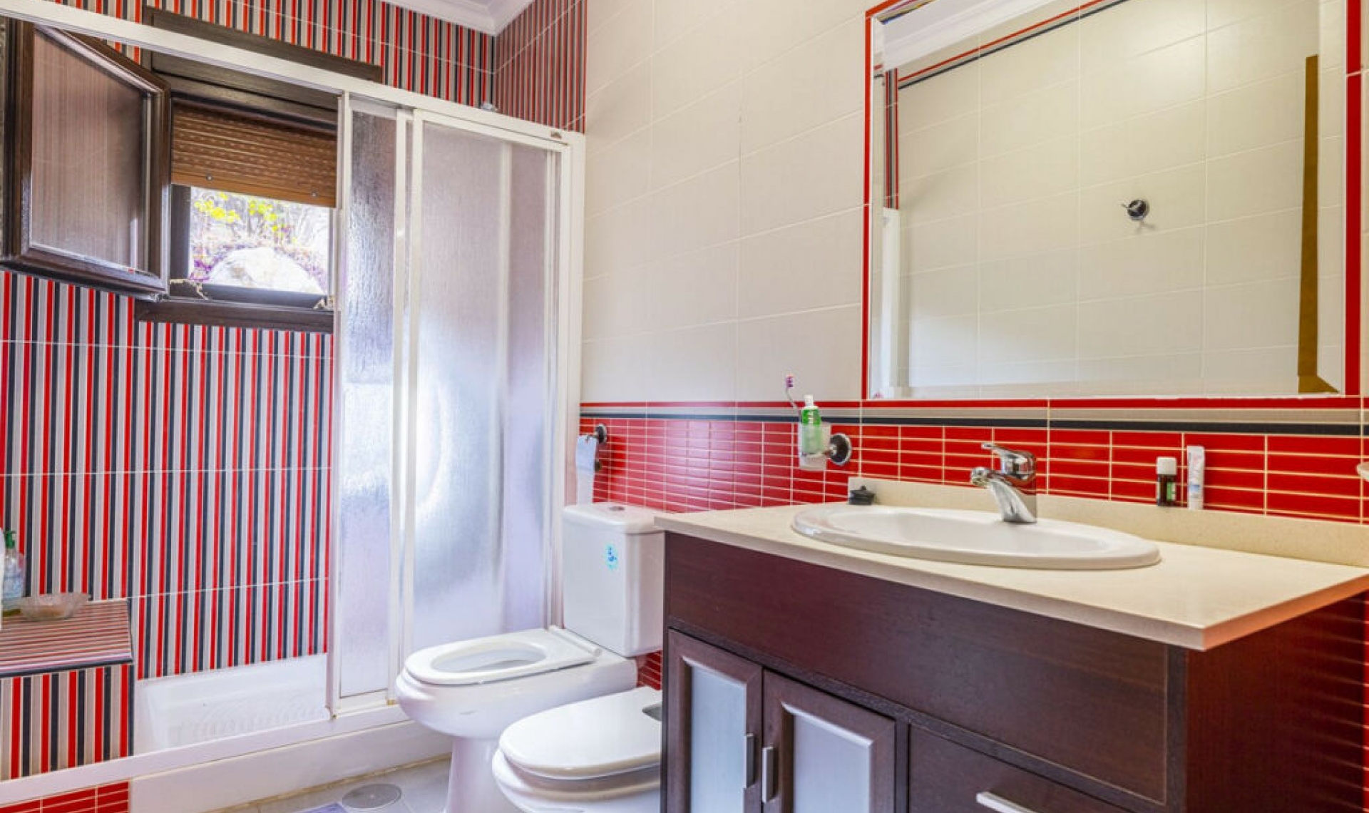 Další prodej -  -
Sayalonga