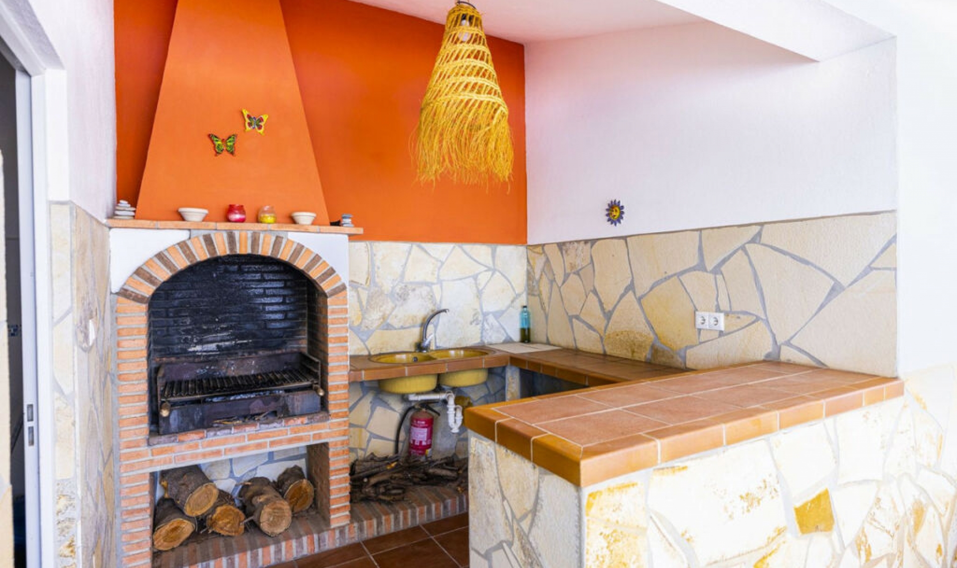 Další prodej -  -
Sayalonga