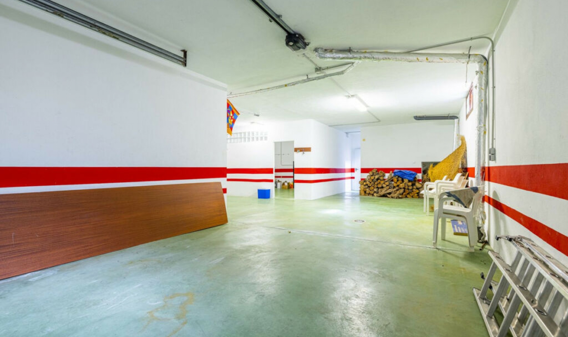 Další prodej -  -
Sayalonga