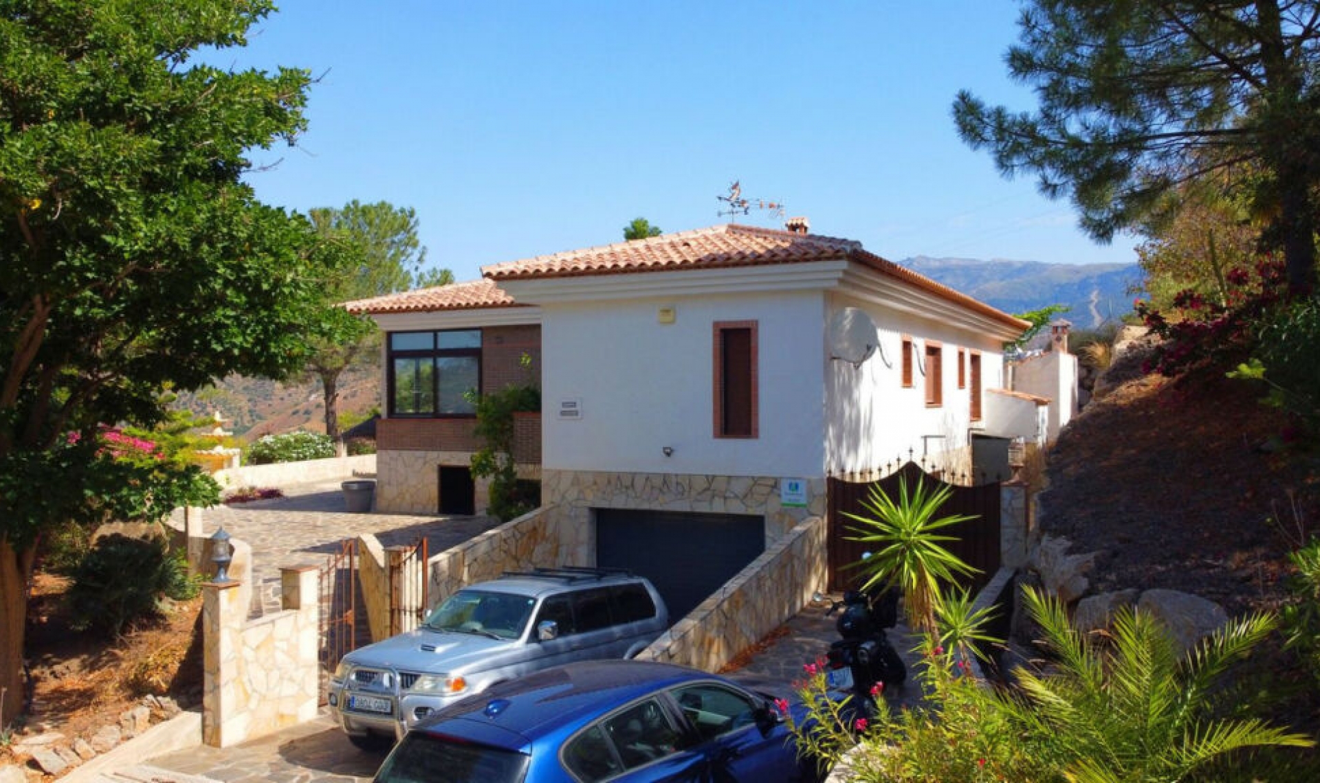 Další prodej -  -
Sayalonga