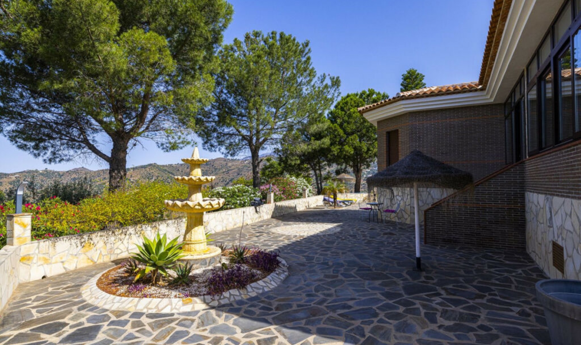 Další prodej -  -
Sayalonga