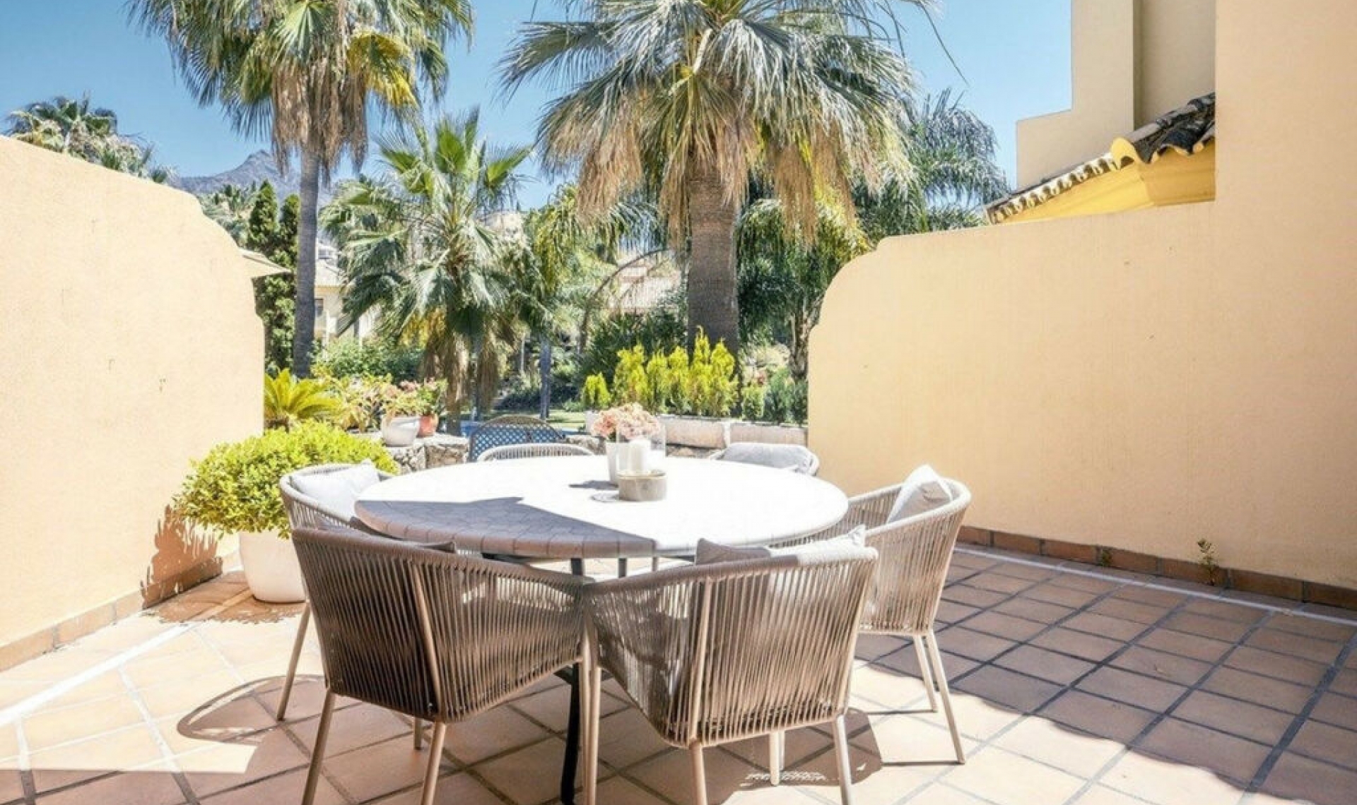 Další prodej -  -
The Golden Mile