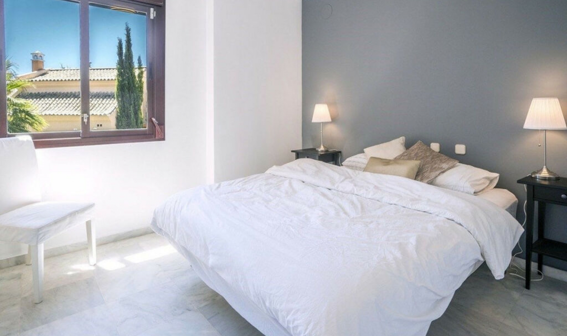 Další prodej -  -
The Golden Mile