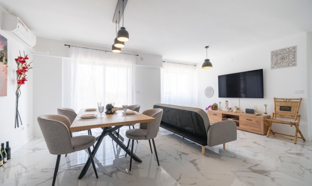 Flat - Resale - Orihuela Costa - Punta Prima