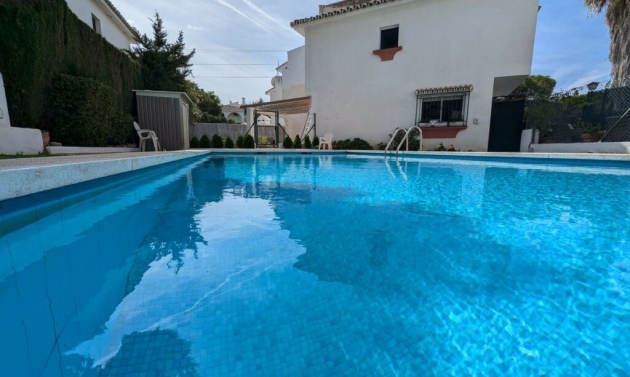 House - Resale - Calahonda -
                Calahonda