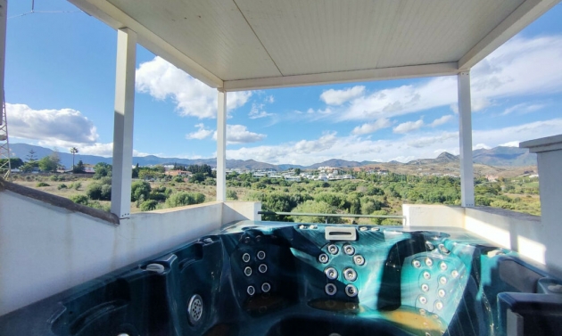 House - Resale - Cancelada - Cancelada