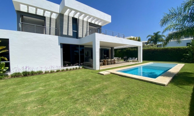 House - Resale - Cancelada - Cancelada