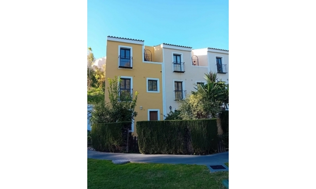 House - Resale - Casares Playa -
                Casares Playa