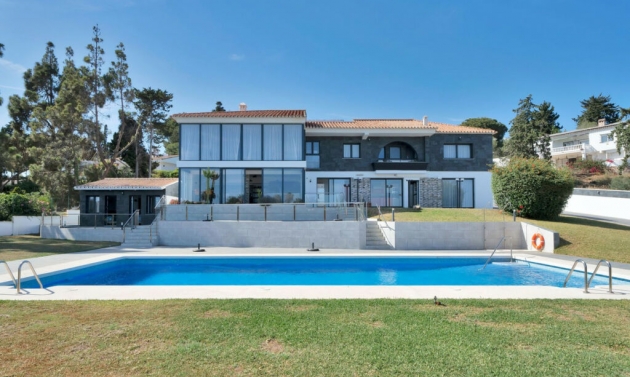 House - Resale - El Chaparral - CDS-16015