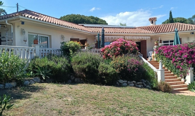 House - Resale - El Chaparral - El Chaparral