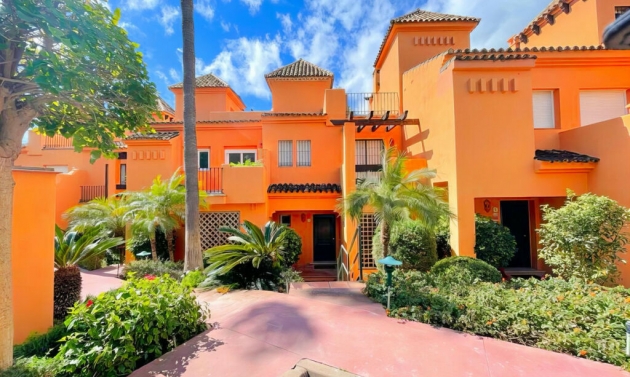 House - Resale - El Paraiso - El Paraiso