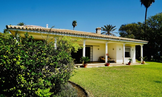 House - Resale - El Paraiso - El Paraiso