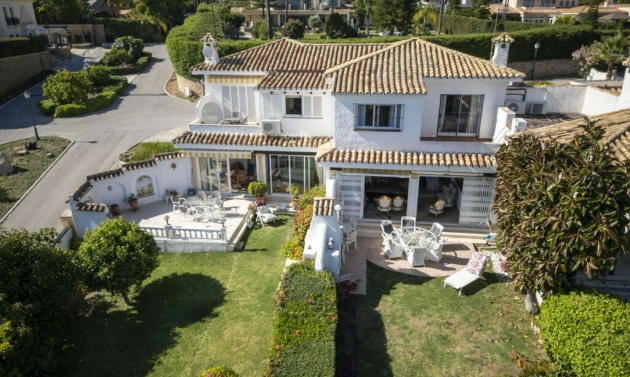 House - Resale - El Paraiso - El Paraiso
