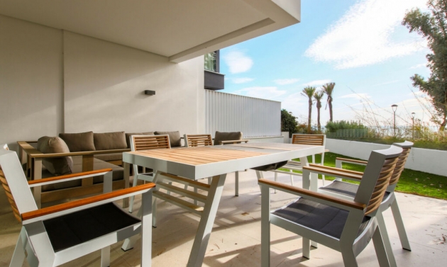 House - Resale - Estepona - Estepona
