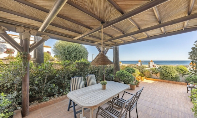 House - Resale - Estepona - Estepona