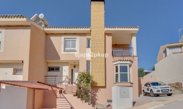 House - Resale - Estepona - Estepona