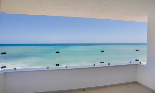House - Resale - Estepona - Estepona