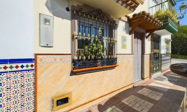 House - Resale - Estepona - Estepona