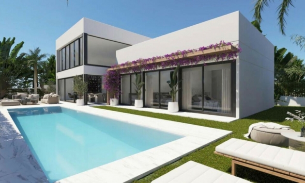 House - Resale - Estepona - Estepona
