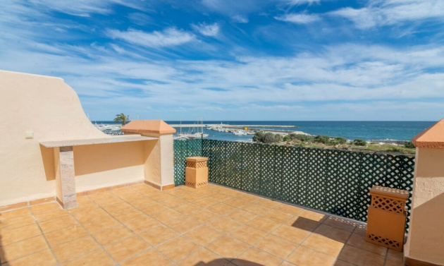 House - Resale - Estepona - Estepona