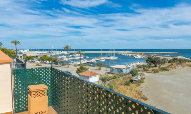 House - Resale - Estepona - Estepona
