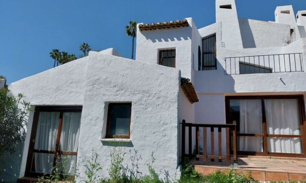 House - Resale - Estepona - Estepona