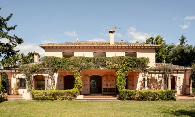 House - Resale - Estepona - Estepona