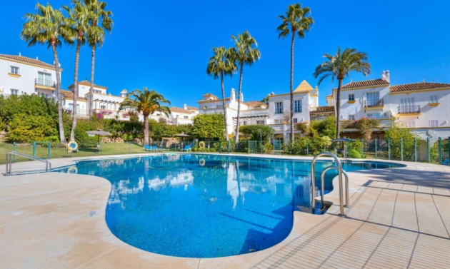 House - Resale - Estepona - Estepona