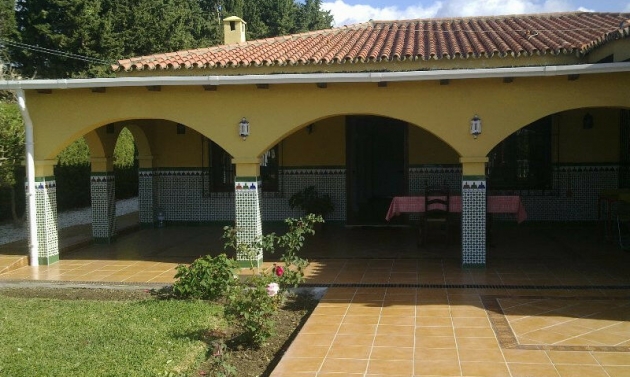 House - Resale - Estepona - Estepona