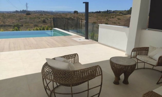 House - Resale - Estepona - Estepona