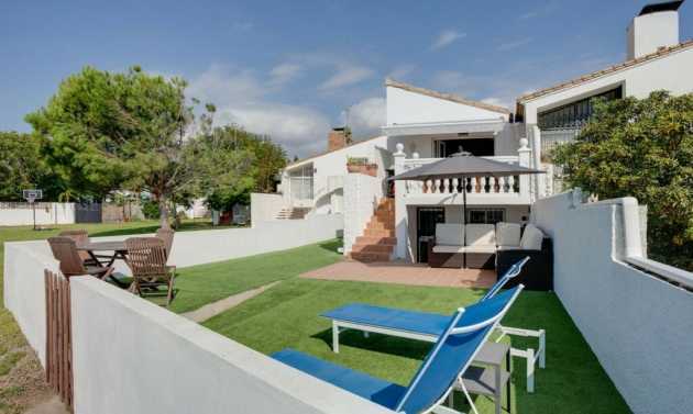 House - Resale - Estepona - Estepona