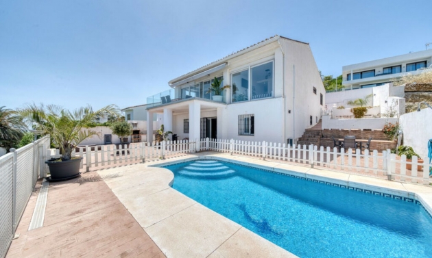 House - Resale - Estepona - Estepona