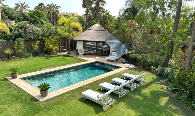 House - Resale - Estepona - Estepona