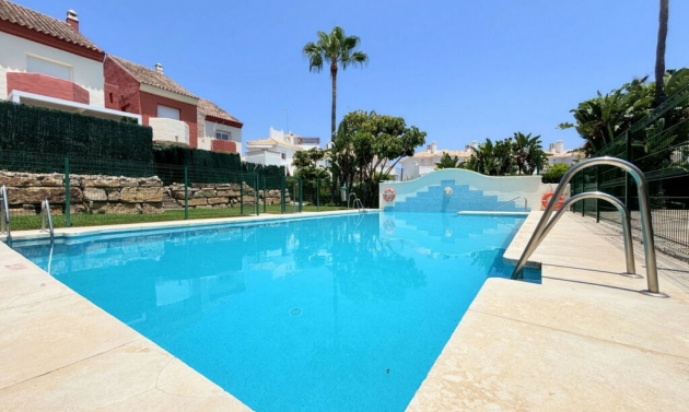 House - Resale - Estepona - Estepona