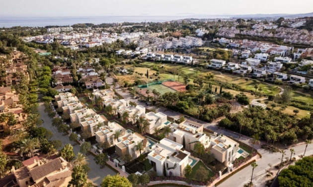 House - Resale - Estepona - Estepona